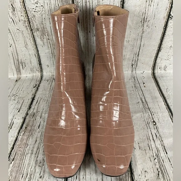 Steve Madden “Darma” Crocodile Embossed Ankle Boots Blush Tan Bootie Sz 10 - Picture 2 of 9